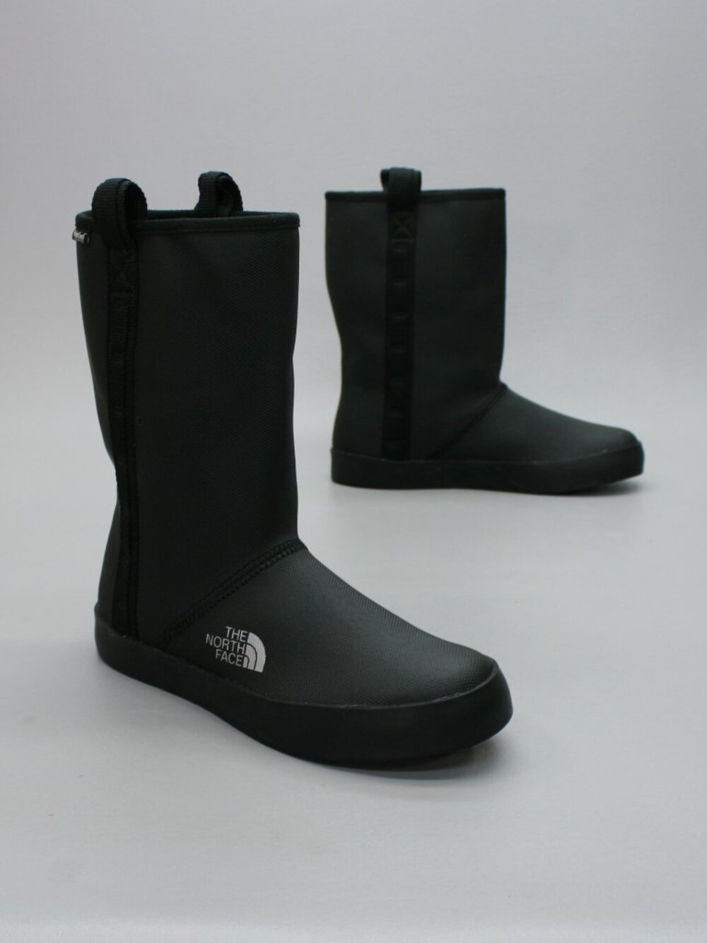 The North Face Ladies 9 Base Camp Rain Boots Shorty Black Waterproof - NF0A3MJX